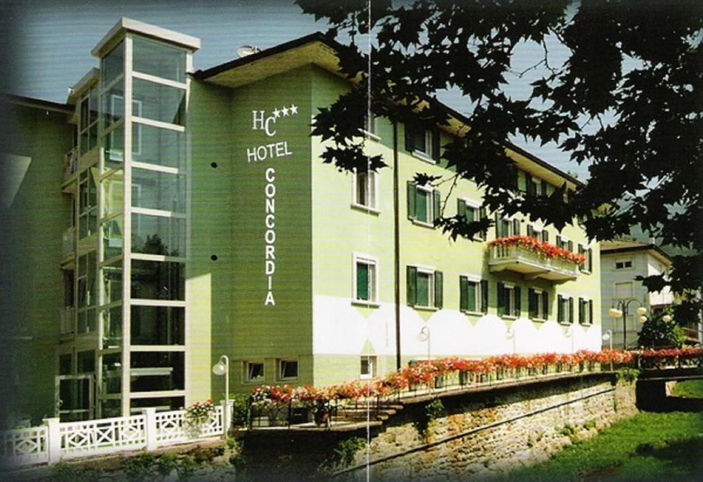 Hotel Concordia Levico Terme Eksteriør bilde